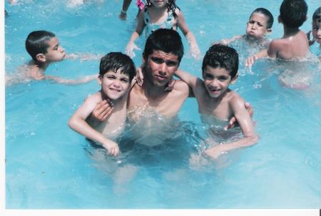 mon ami tarik ala picine avc ses petit frére